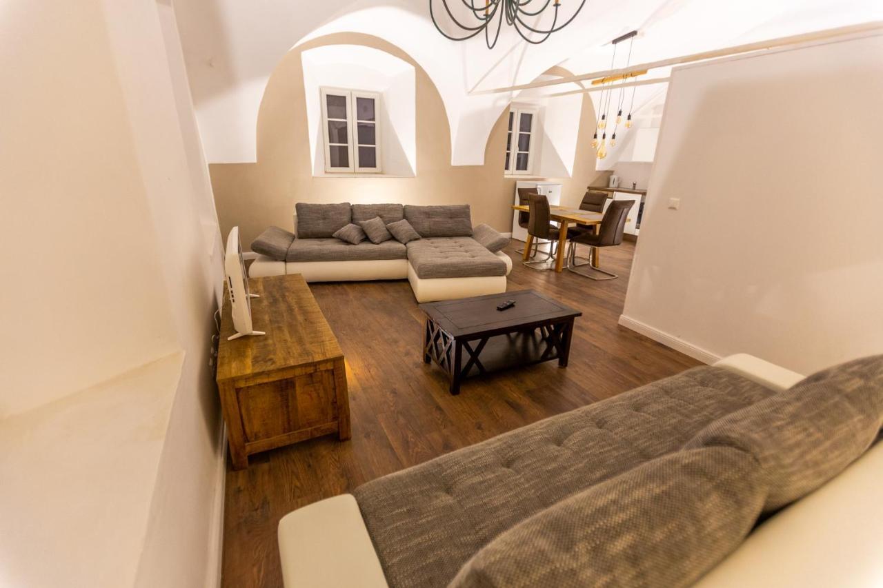Pferdegut Schloss Treffen Apartments Gortschach  Экстерьер фото